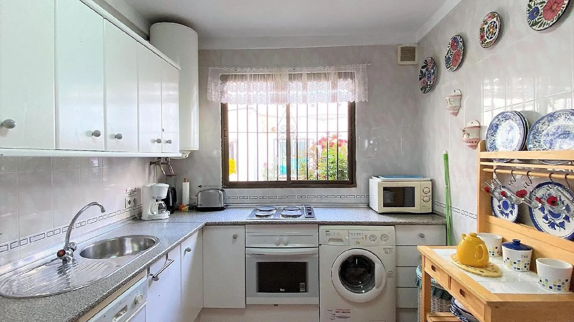 Ferienhaus Fuer 4 Personen Ca 80 Qm In Nerja, Andalusien Costa Del Sol Nerja